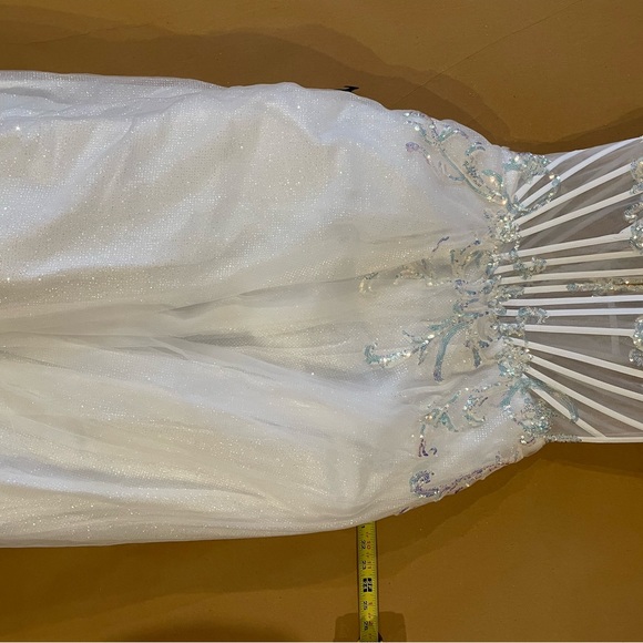 Angela & Alison Prom Dress, Style 21009 White, Size 10 - Picture 5 of 7